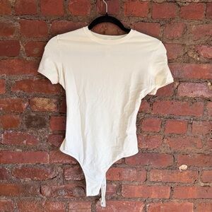 Skims Cream Short Sleeve Bodysuit
